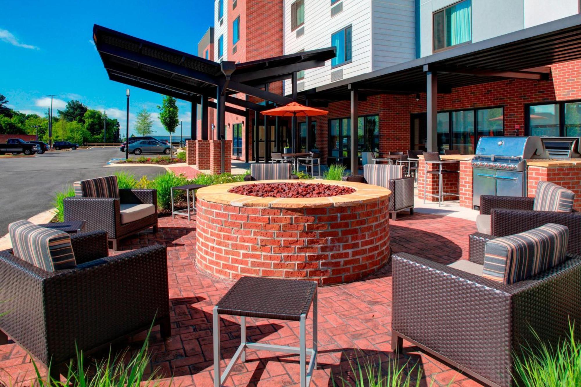 Towneplace Suites By Marriott Macon Mercer University Exterior foto